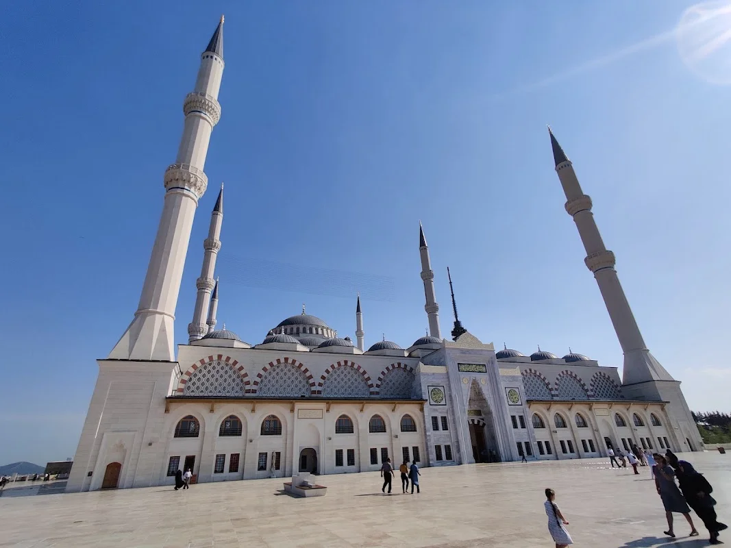 Çavuşbaşı Camii