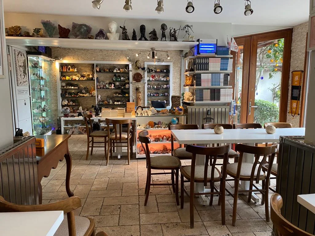 CBN Kitap Cafe Yayıncılık - Üsküdar, İstanbul