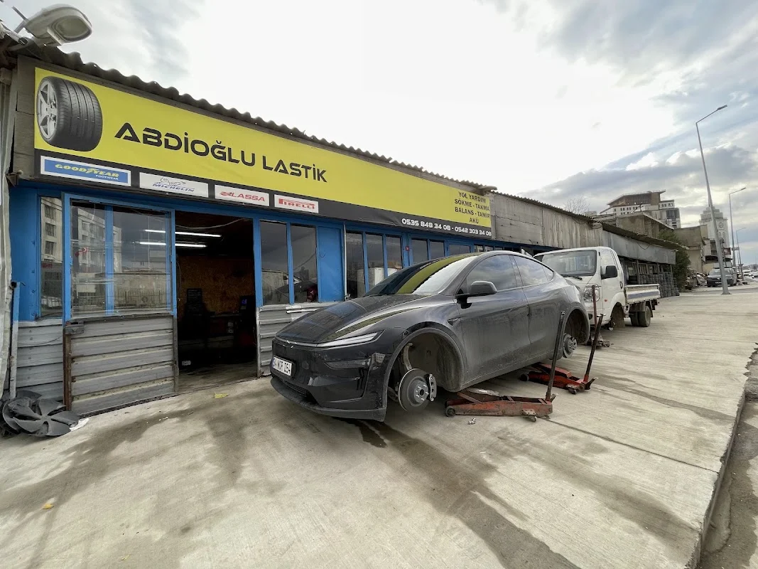 ÇEKMEKÖY ABDİOĞLU OTO LASTİK & YOL YARDIM SERVİS NOKTASI 7/24 AKÜ-JANT-LASTİK SATIŞ