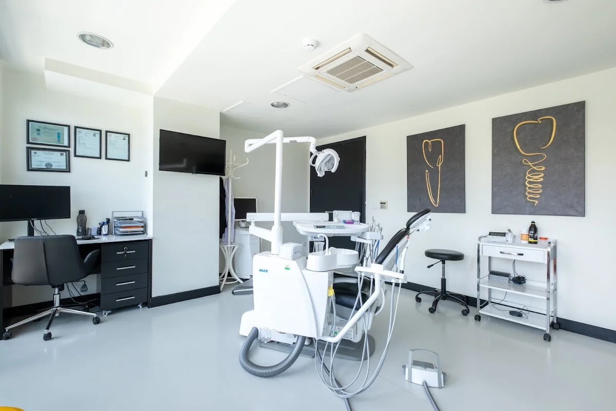 CELLAVIA DENTAL