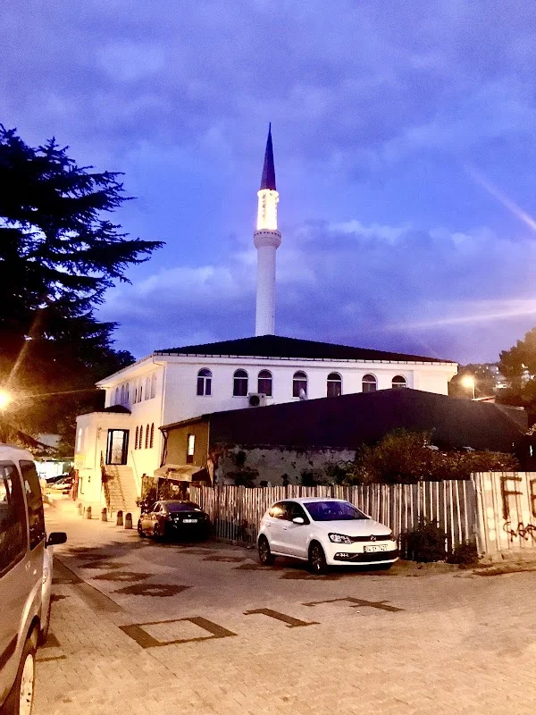 Çubuklu Halilağa Cami