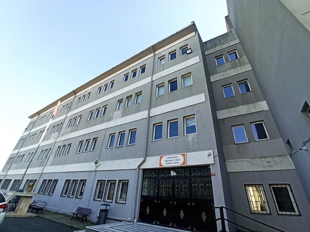 Cumhuriyet Anadolu Lisesi
