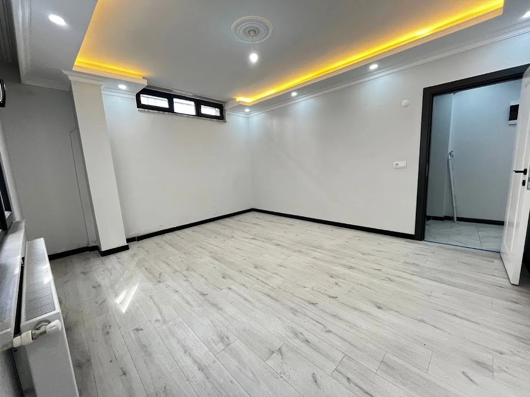 DAY HOUSE EMLAK & GAYRİMENKUL OFİSİ