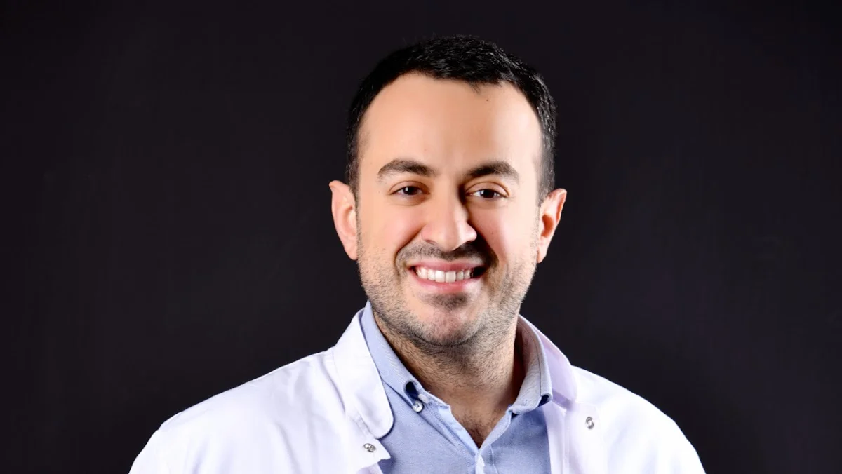 Dermatolog Dr. Süleyman İzzet Karahan Dermatolojik Muayene ve Doğal Estetik Uygulamalar - Beşiktaş, İstanbul