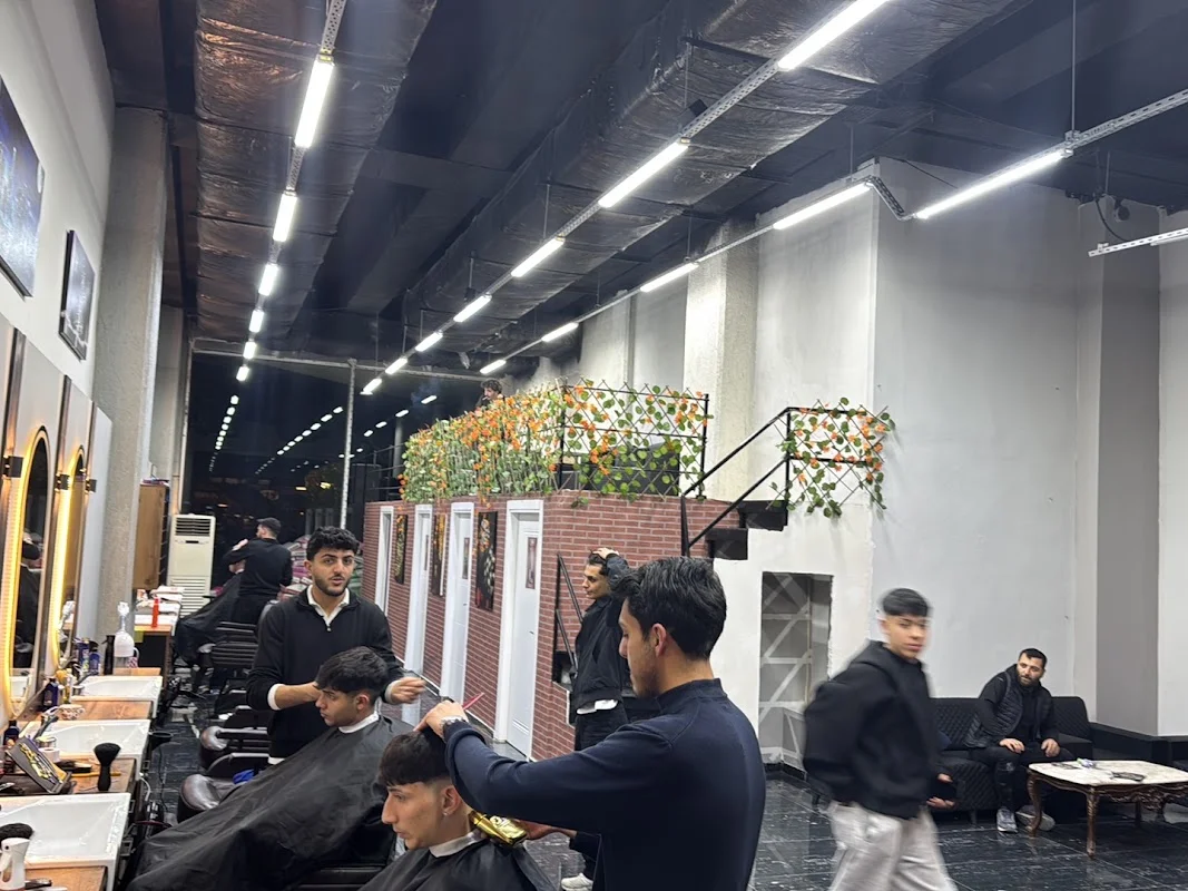 DEYNRS ERKEK KUAFÖR HAİR STYLE - Büyükçekmece, İstanbul