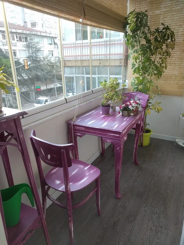 Diş Hekimi Oya Kirişçi