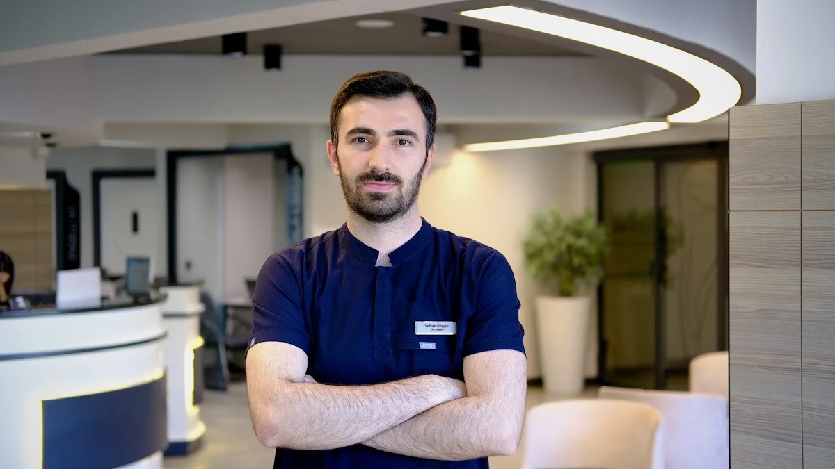 Diş Hekimi Volkan Erişgin