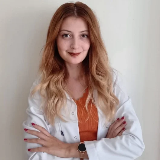 Dkt. Begüm Altunbaş