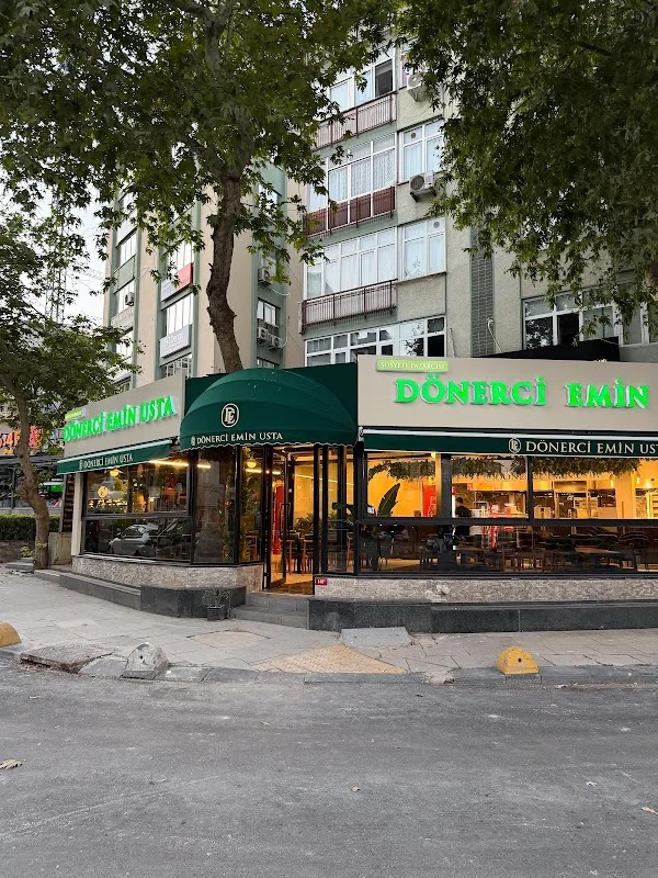 Dönerci Emin Usta, Sosyete Pazarcısı