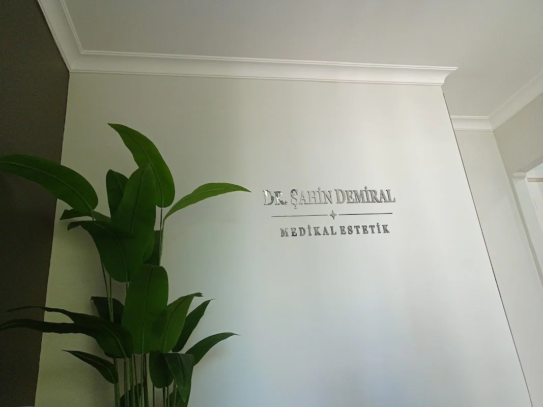 Dr Şahin Demiral Muayenehanesi - Kadıköy, İstanbul