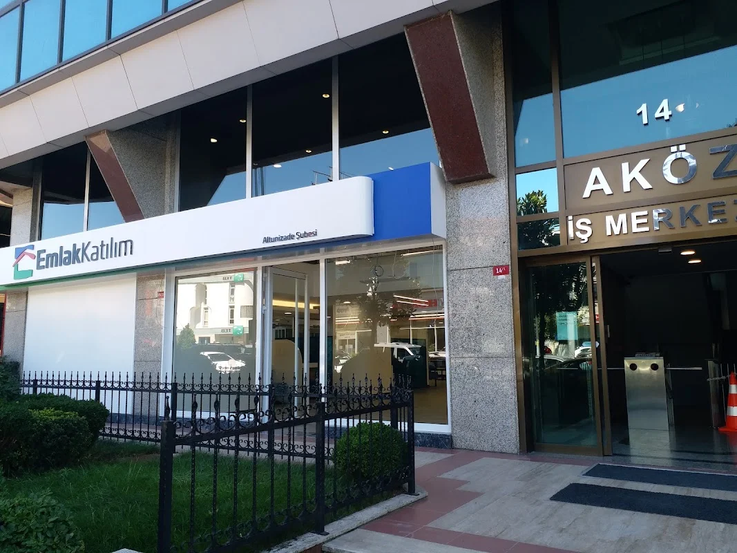 Emlak Katılım Altunizade Şubesi