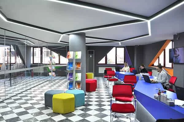 English Council İstanbul Bakırköy İngilizce Kursu / İngilizce Dil Kursu - Bakırköy, İstanbul