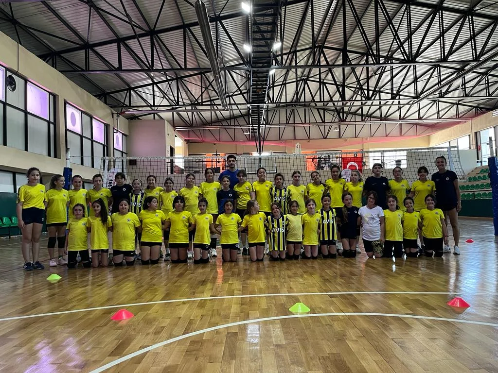 Fenerbahçe Başakşehir Basketbol ve Voleybol Okulu