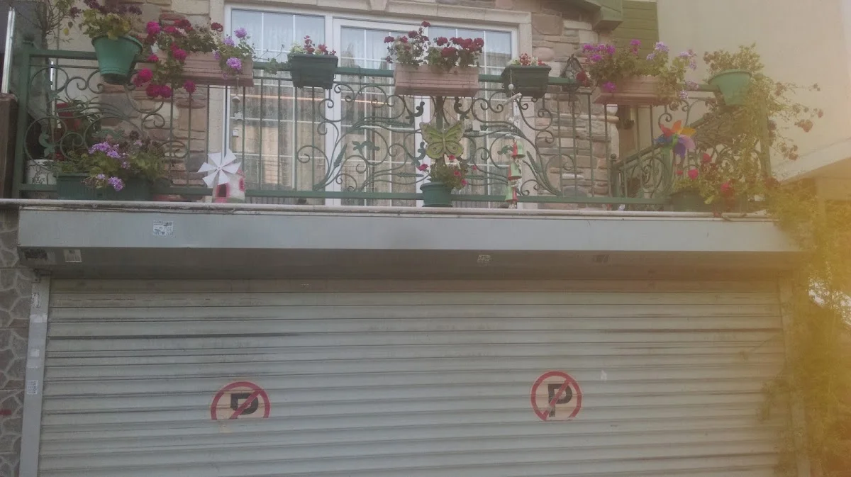 Gülen Yüzler - Şişli, İstanbul