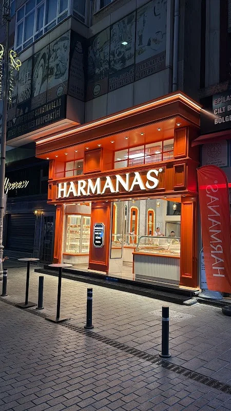 HARMANAS BAKLAVA BÖREK PASTA | ÜMRANIYE ÇARŞI - Ümraniye, İstanbul