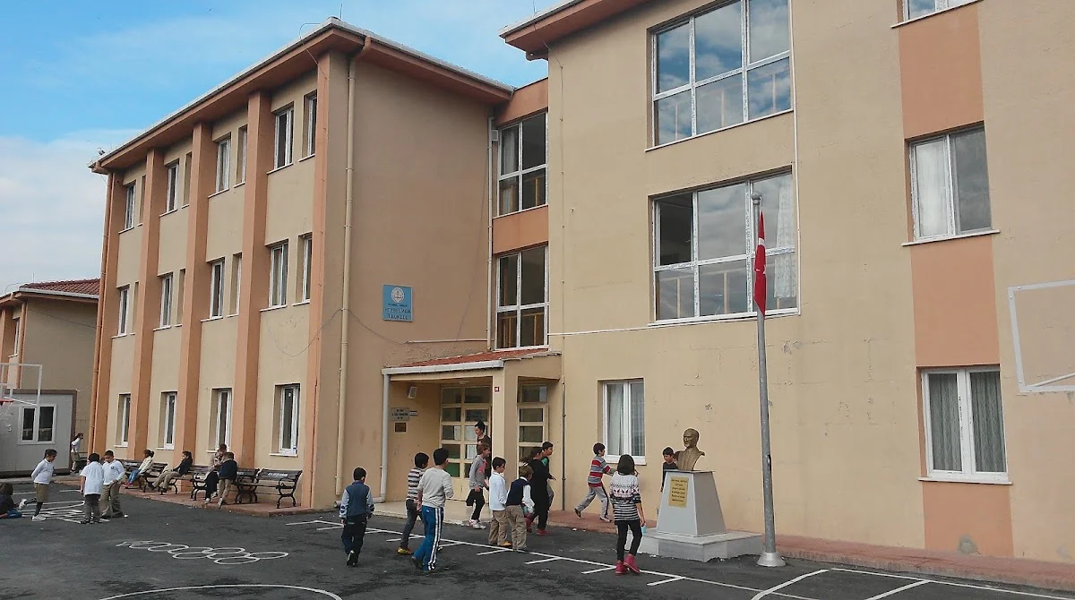 Heybeliada İlkokulu