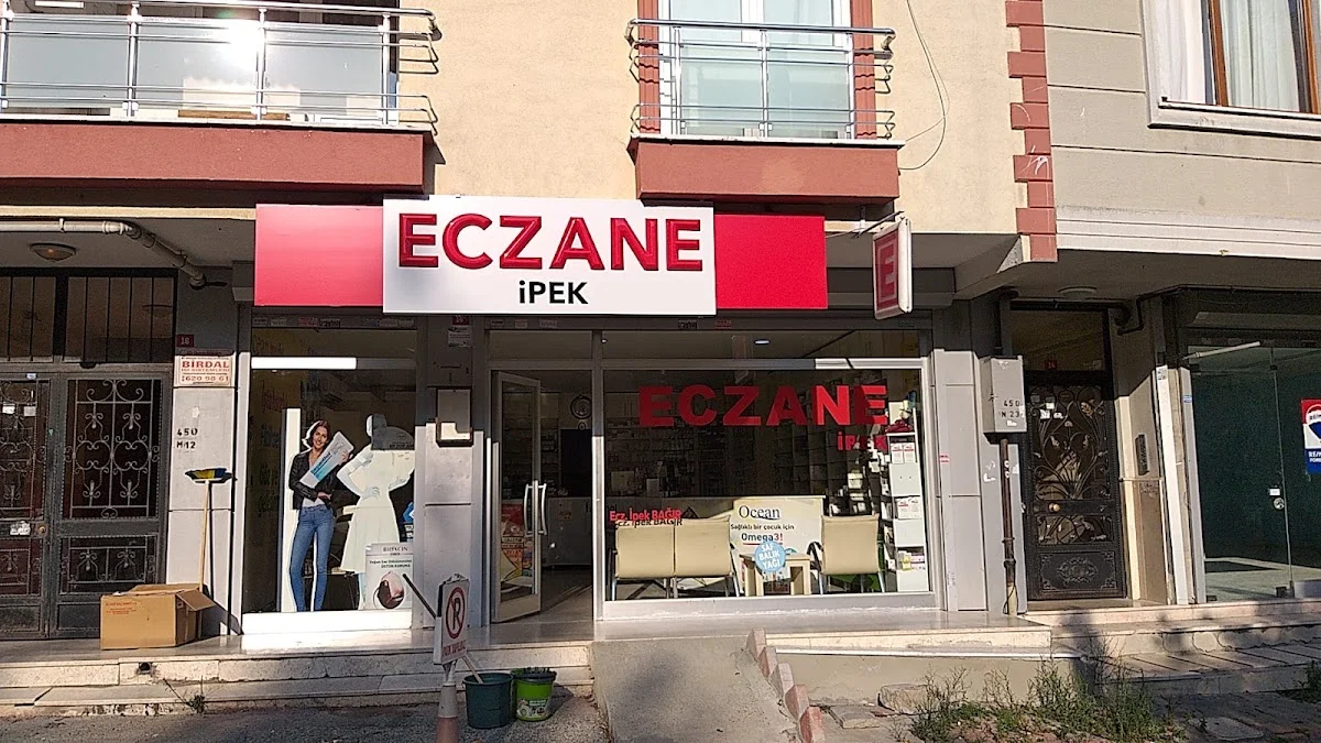 İpek Eczanesi