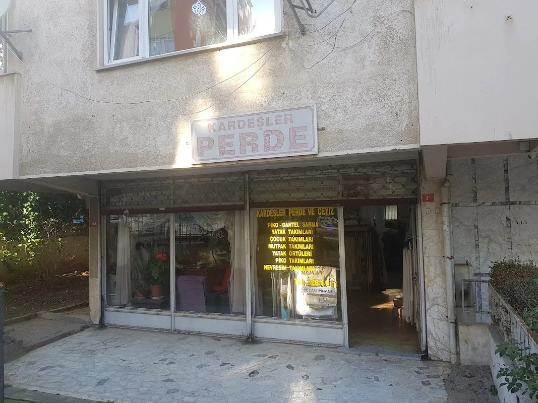 Kardeşler Perde