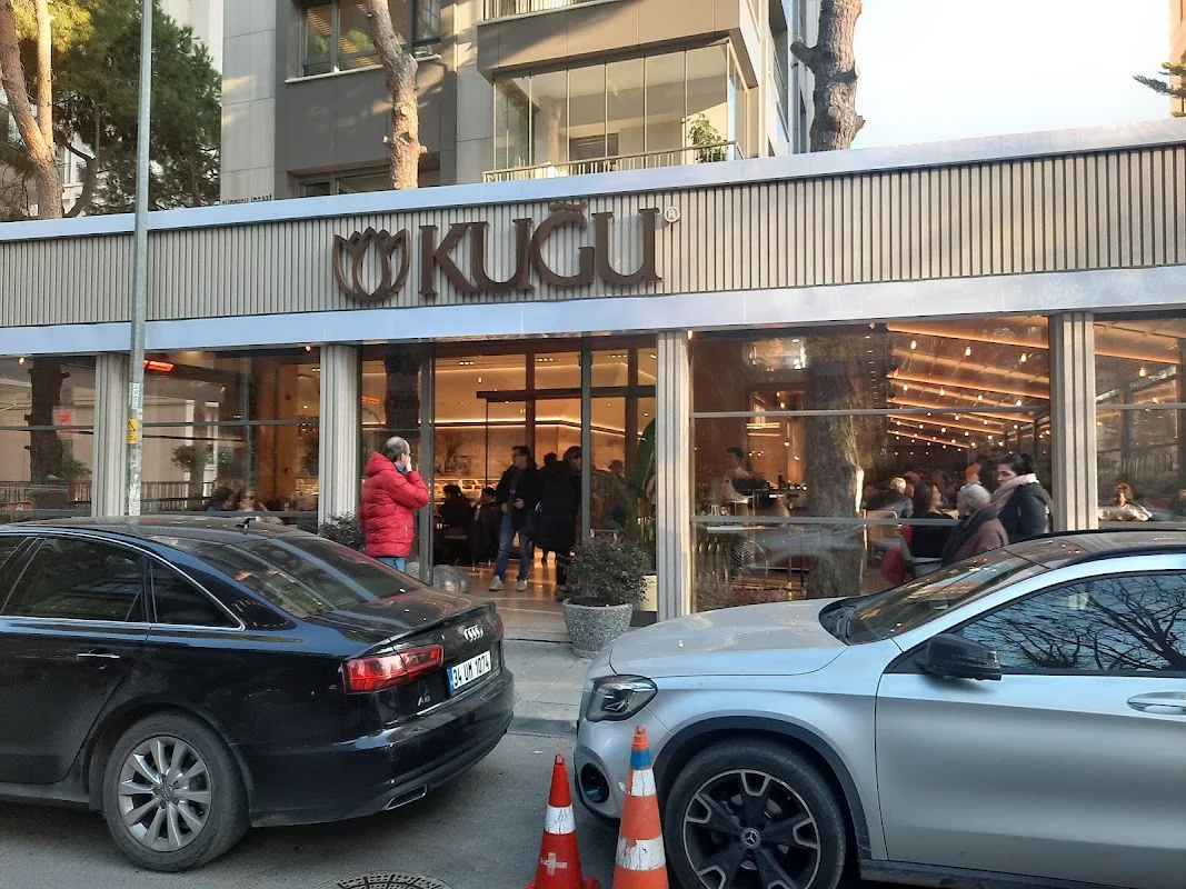 Kuğu Pastanesi