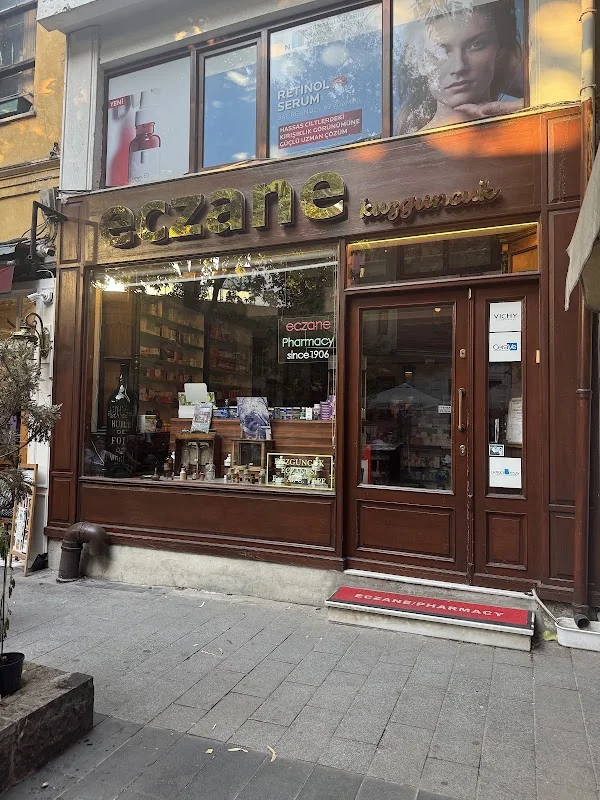 Kuzguncuk Eczanesi