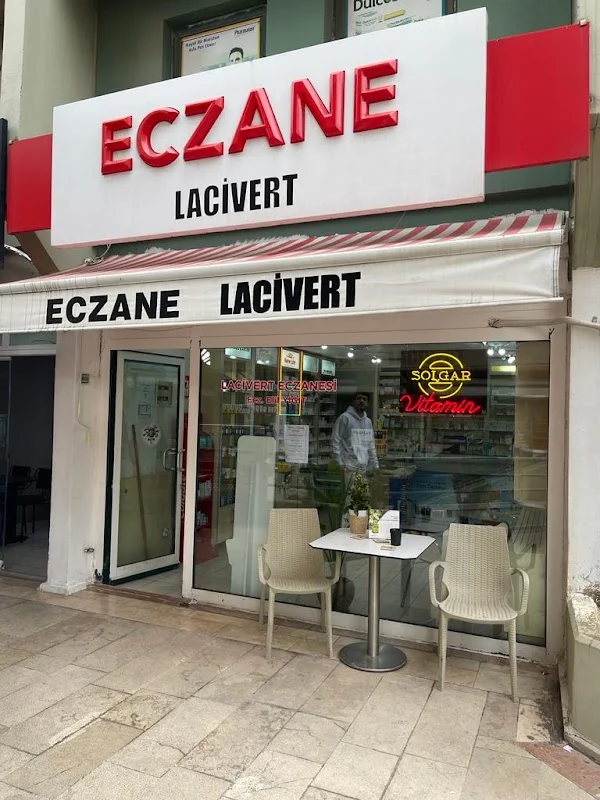 Lacivert Eczanesi