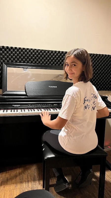 Melis Yüksel Müzik Akademisi