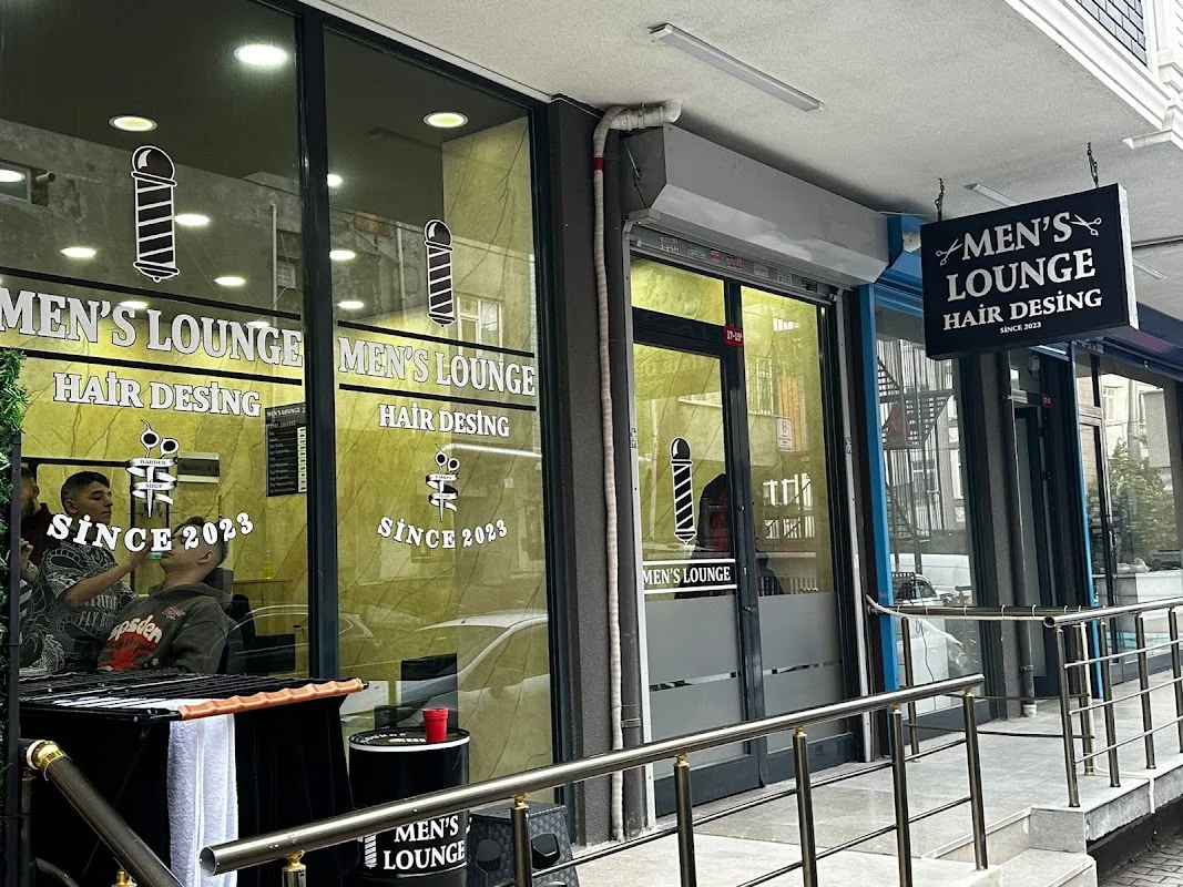 Men's Lounge