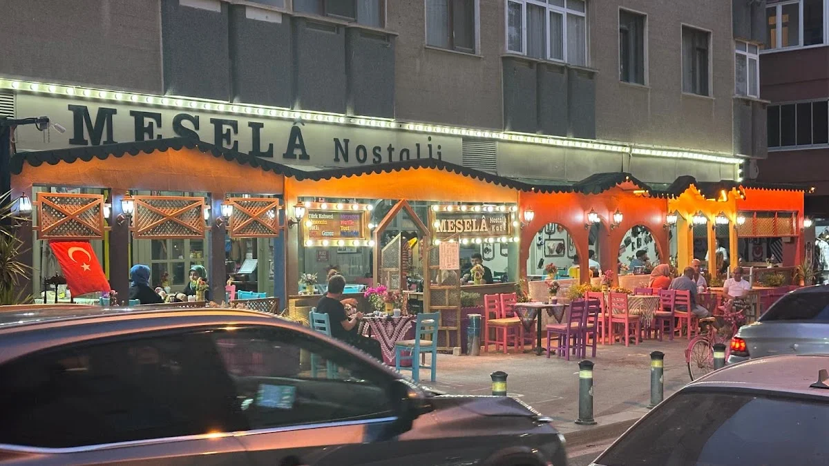MESELÂ NOSTALJİ KAFE