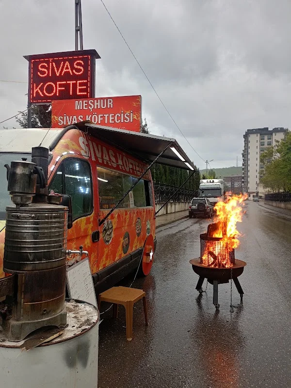 Meshur sivas köftecisi çakırın yeri - Sancaktepe, İstanbul