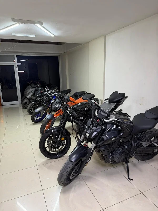 MOTOAKC ÇEKMEKÖY MOTORSİKLET TAMİRCİSİ YEDEK PARÇA TAMİR BAKIM EKSPERTİZ