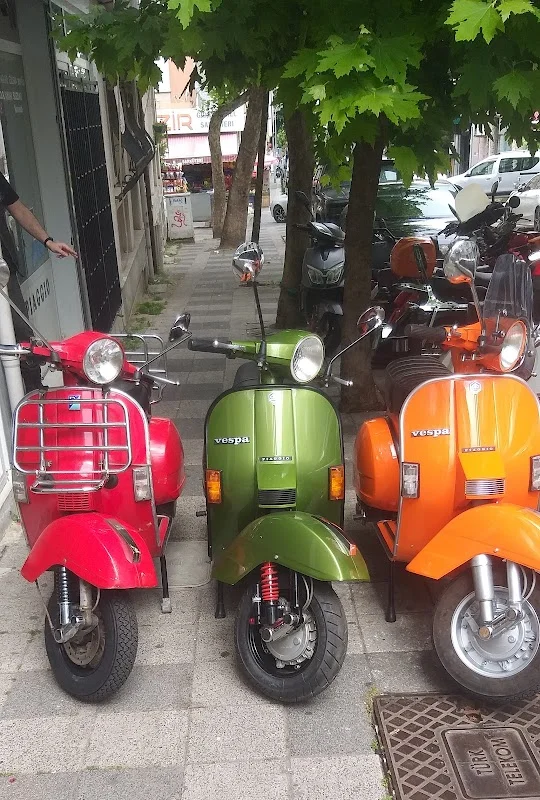 Motokandemir Vespa Servis