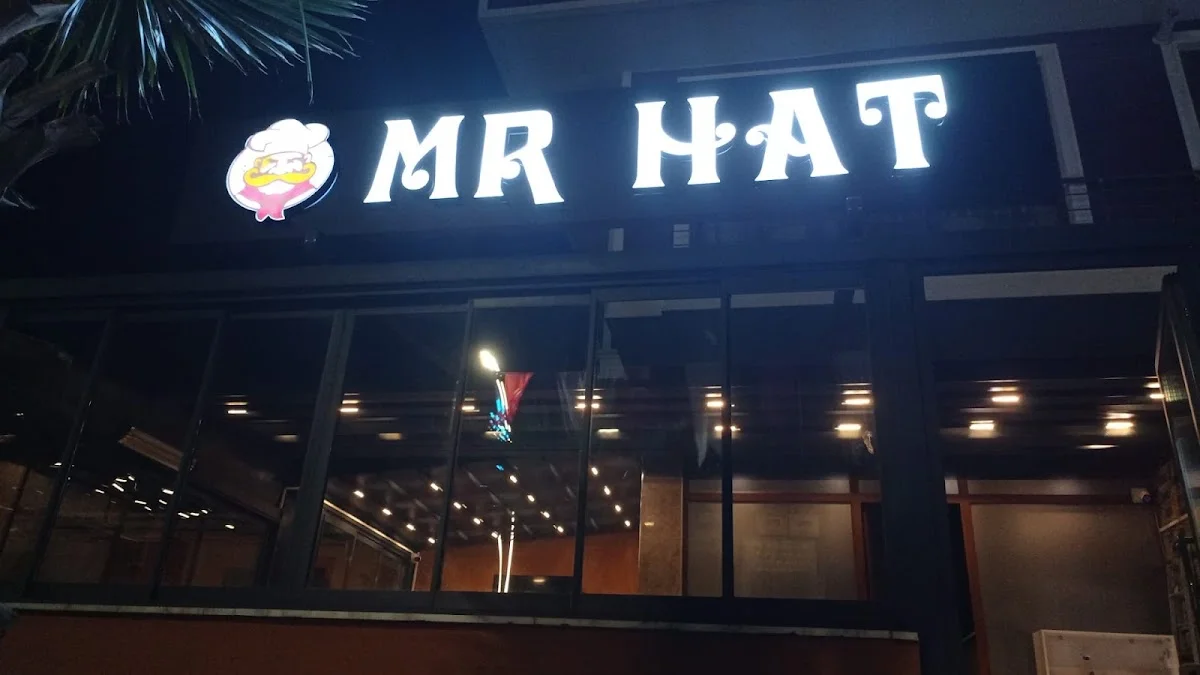 MR HAT