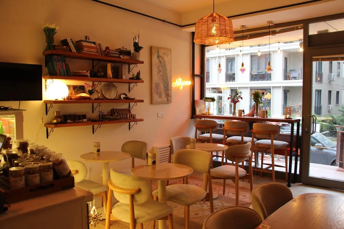 Nilyana Cafe