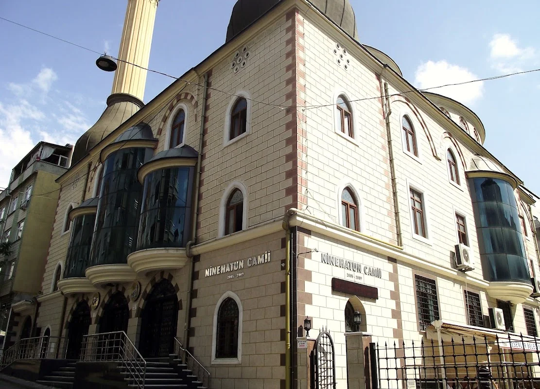 Nine Hatun Mahalle 175 Sk Apt 19 - Esenler, İstanbul