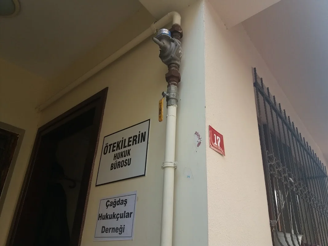 Ötekilerin Hukuk Bürosu