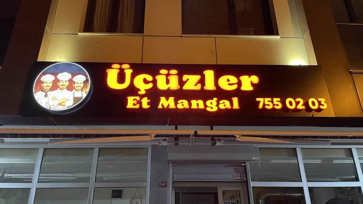 ÖZ ÜÇÜZLER ET MANGAL - Kartal, İstanbul