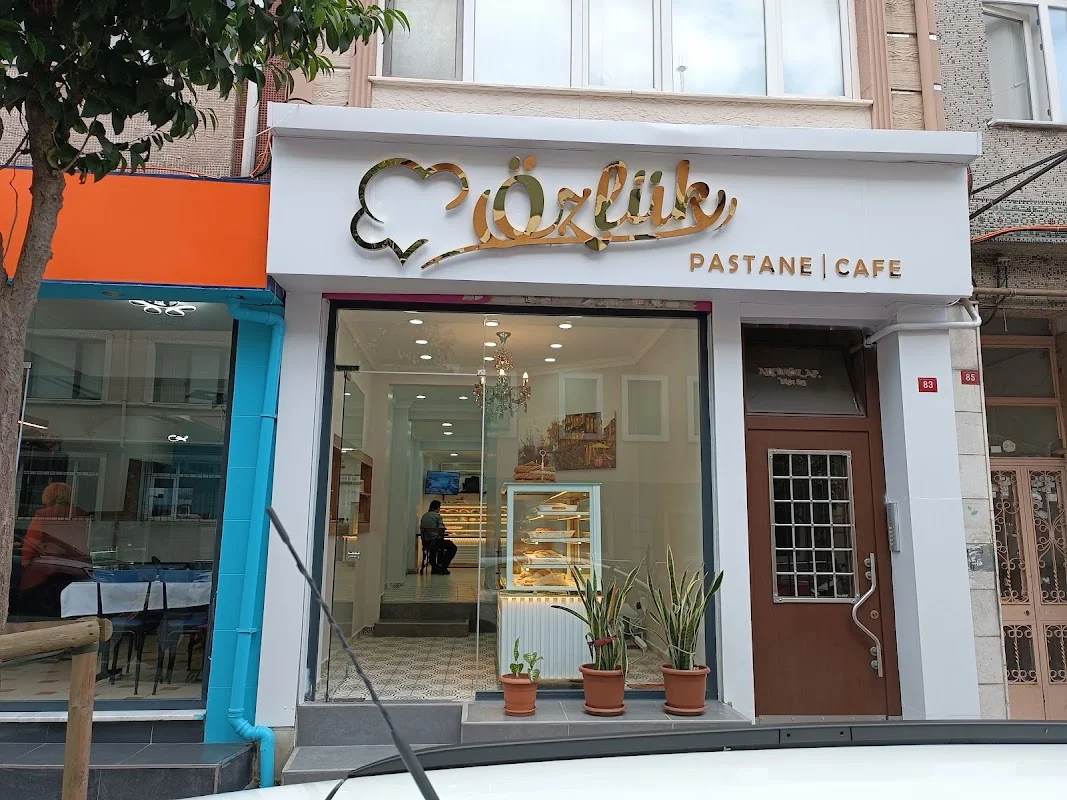 Özlük Uygur Pastanesi