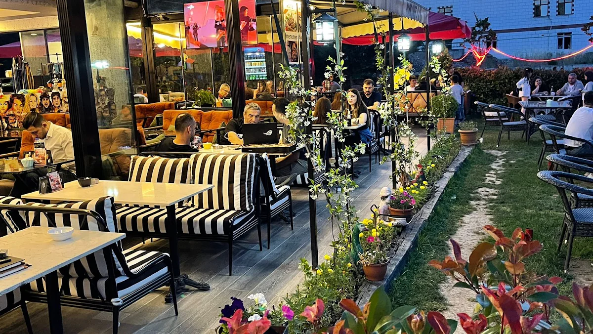 PARK CAFE HALISAHA