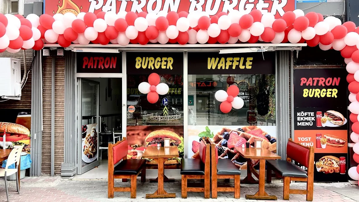 PATRON BURGER WAFFLE