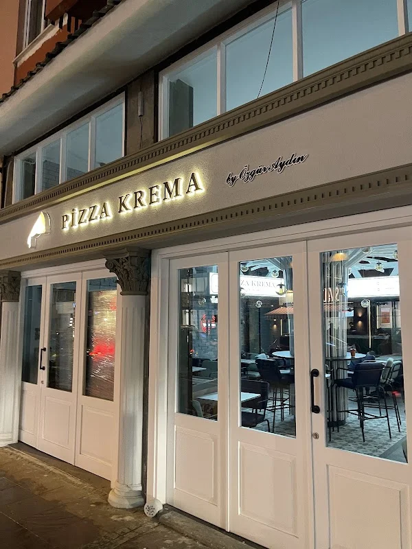 Pizza Krema Akaretler