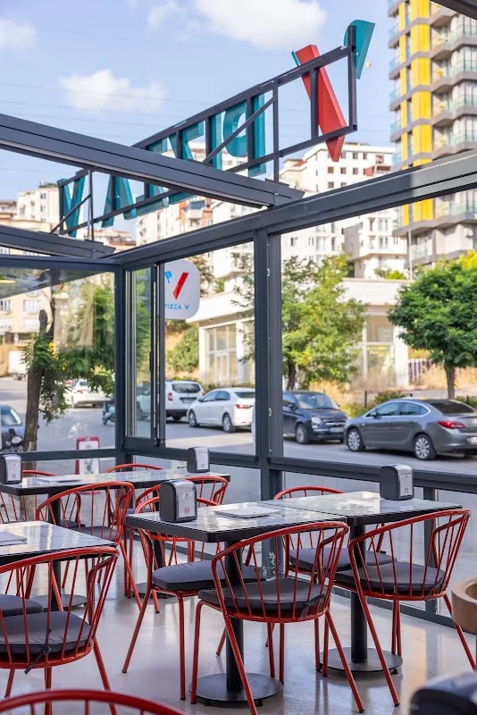 Pizza V Şerifali