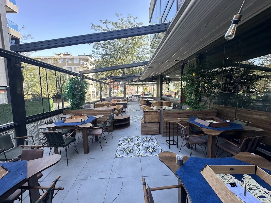 Qusine Lounge (Nargile&Dünya mutfağı)