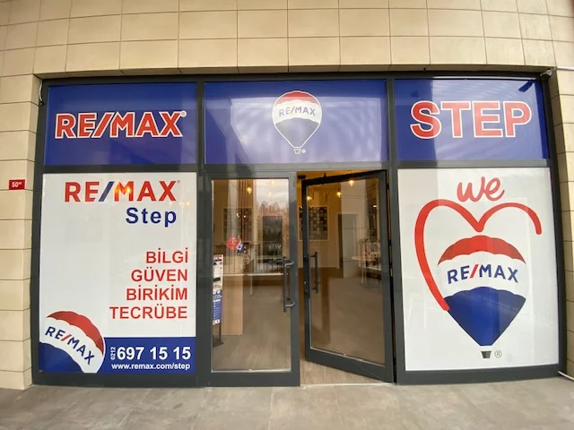 Remax Step