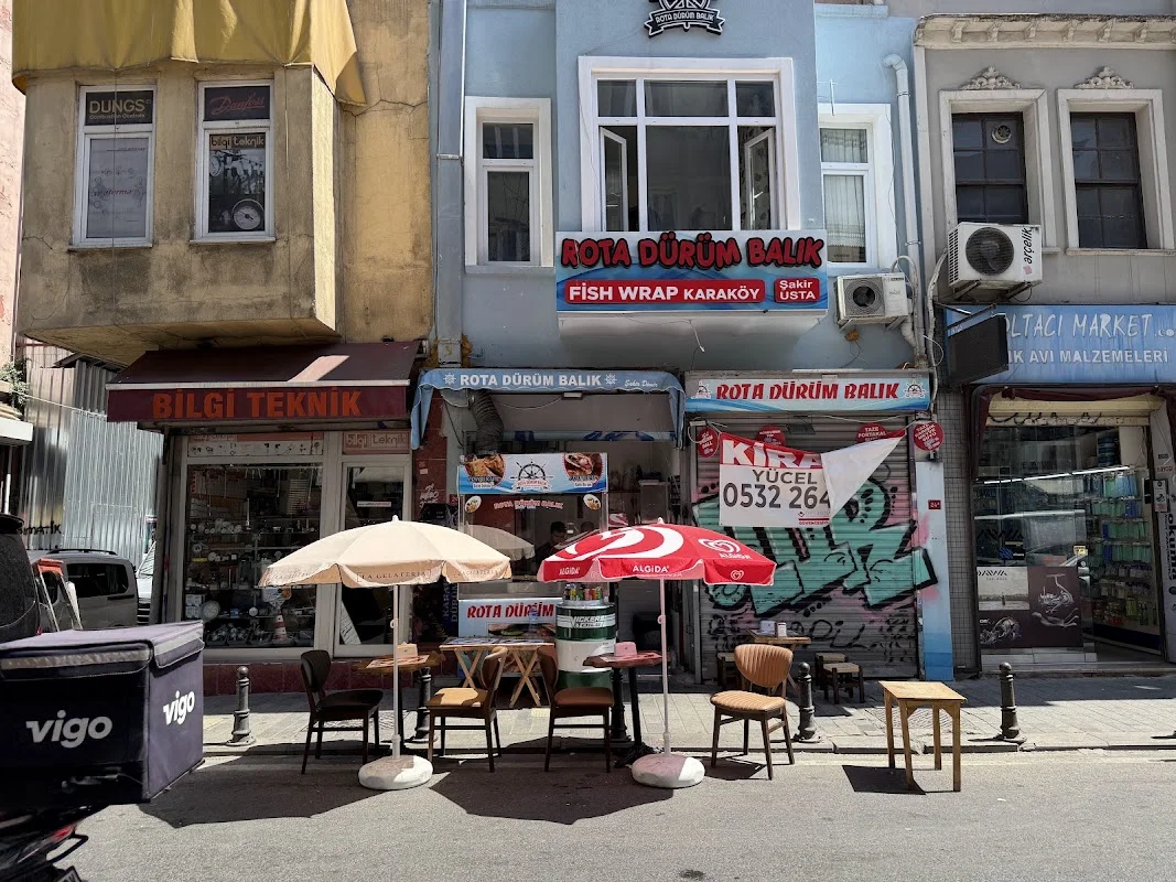 Rota Dürüm Balık&Meşhur Karaköy Balıkçısı & 생선 랩 & Fish Wrap - Beyoğlu, İstanbul