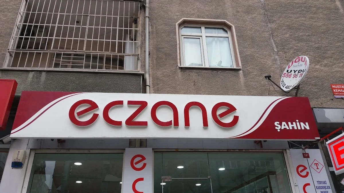 Şahin Eczanesi