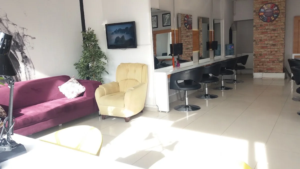 Salon Bella