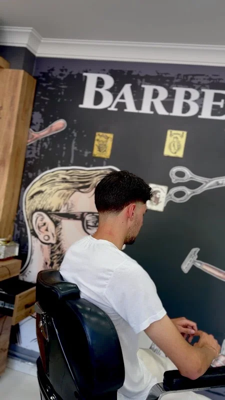 Salon Mirza - Erkek Kuaförü - Sancaktepe, İstanbul