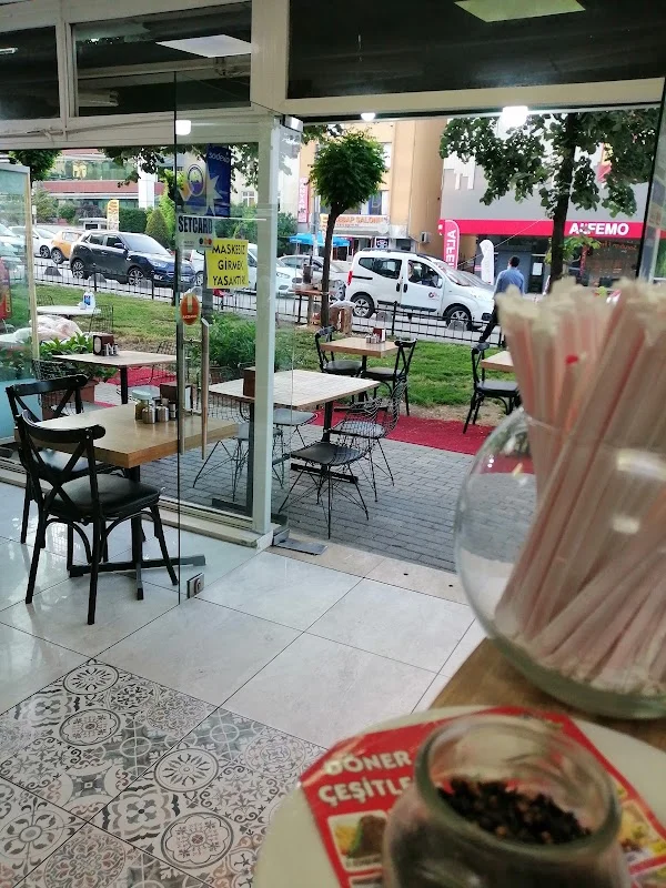 Sarmaşık et lokanta döner