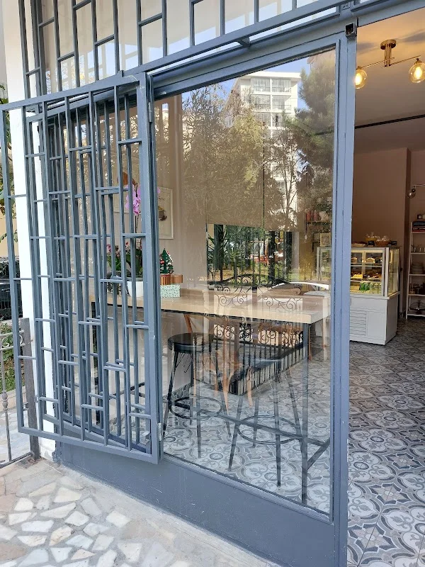 Shiny Artisan Bakery