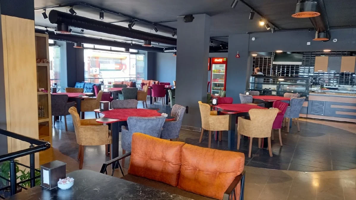 Şıkamel Pasta Cafe